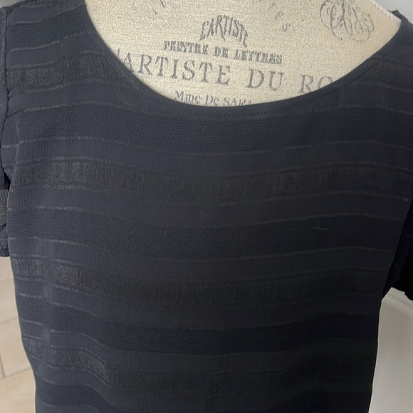 EUC Ann Taylor, black large striped short sleeve T-shirt, size small - Picture 2 of 5